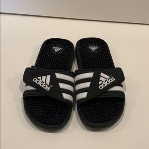 Adidas Women’s Slides - Black/white